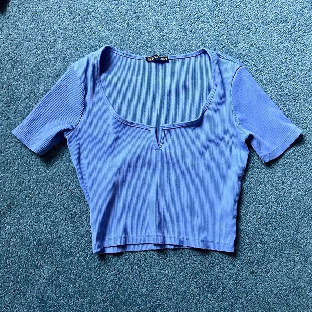 super cute Zara crop top